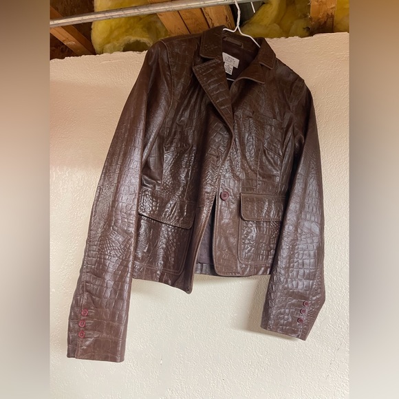 Jacket - Picture 1 of 2